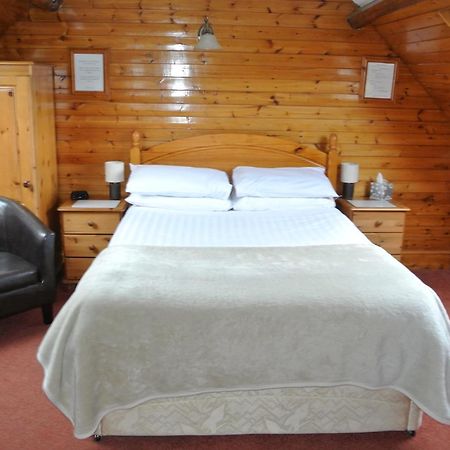 Old Castle Farm Guest House Brecon Extérieur photo