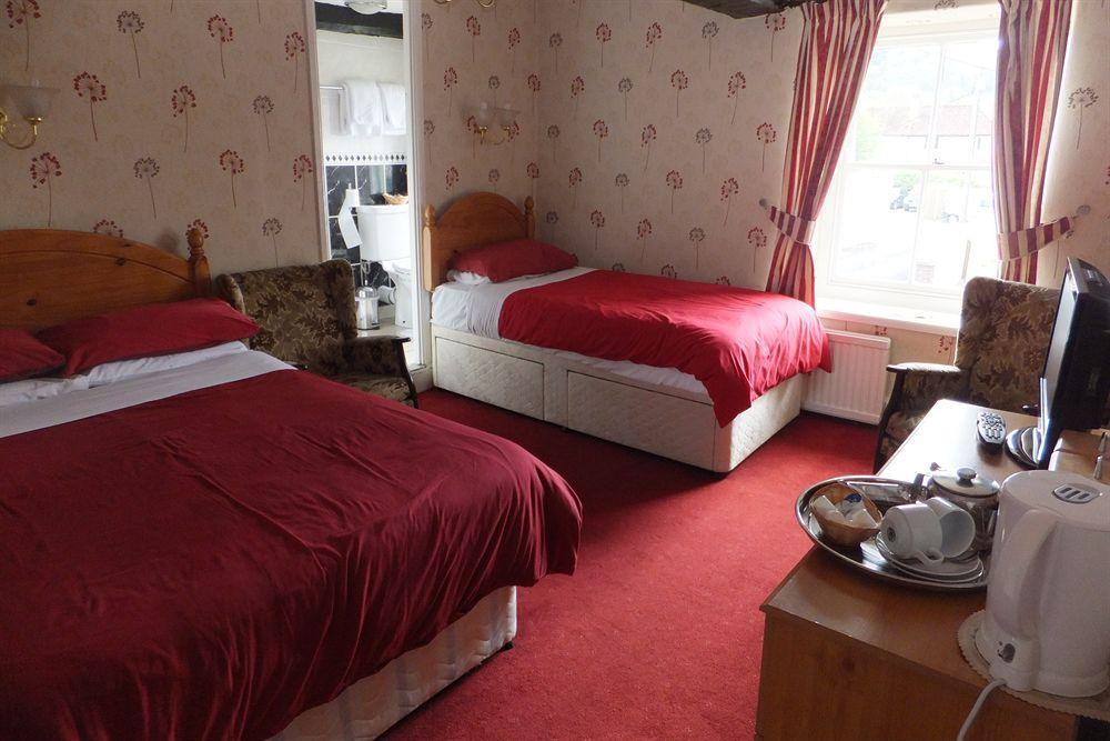 Old Castle Farm Guest House Brecon Extérieur photo
